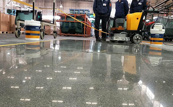 固化劑地坪的硬度標(biāo)準(zhǔn)是幾級(jí)?