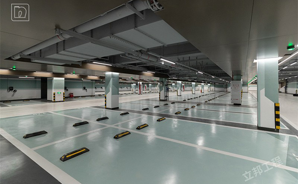 地下車庫環(huán)氧地坪漆多少錢一平方？